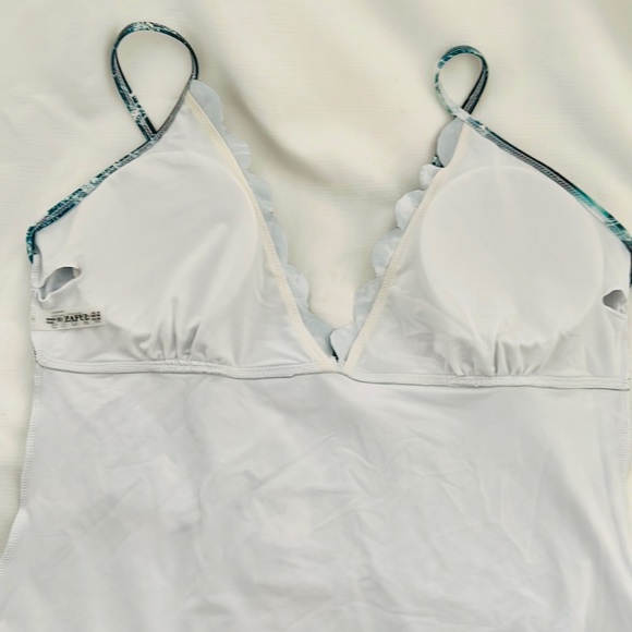 Zaful~Swimsuit~One Piece / Waves / NWOT / Host Pick - Picture 6 of 10